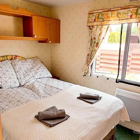 Holenderski Sosnowa Na Wylacznosc Lodge Wilkasy (Gizycko)